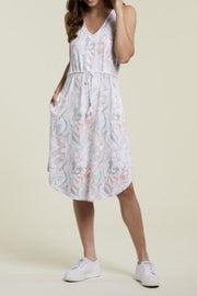 Click image to zoom
V-NECK DRESS W/ WAIST DRAWSTRING & PKTS - Janet's Fashions